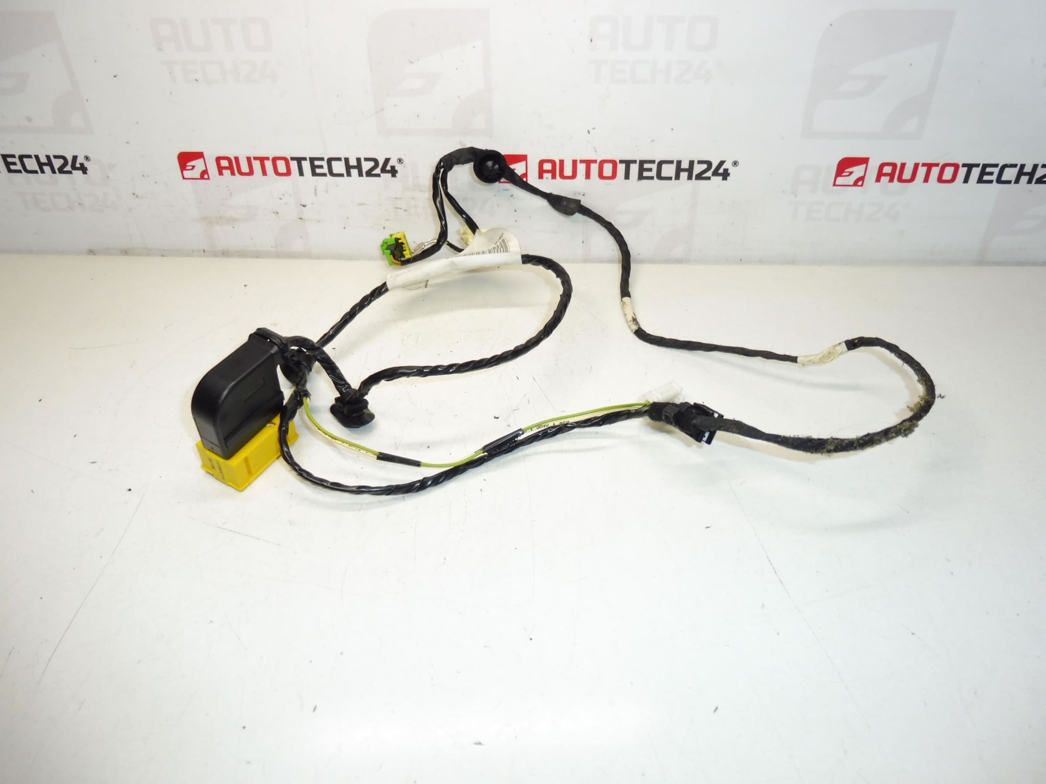 Peugeot 207 6545GC pojas za vozačevo sjedalo