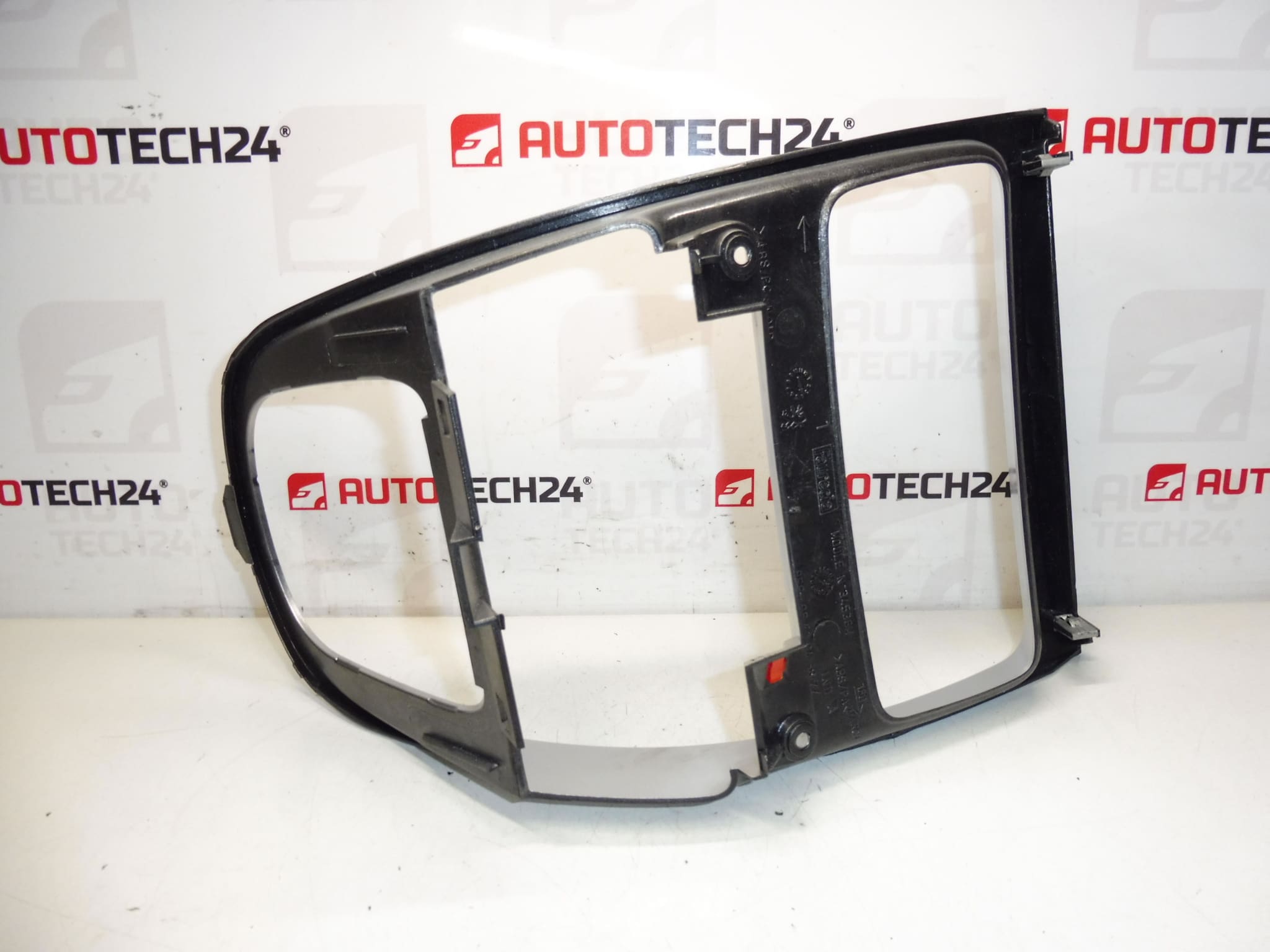 Peugeot 307 Nadzorna ploča 9651943877 8211HT - Slika 2