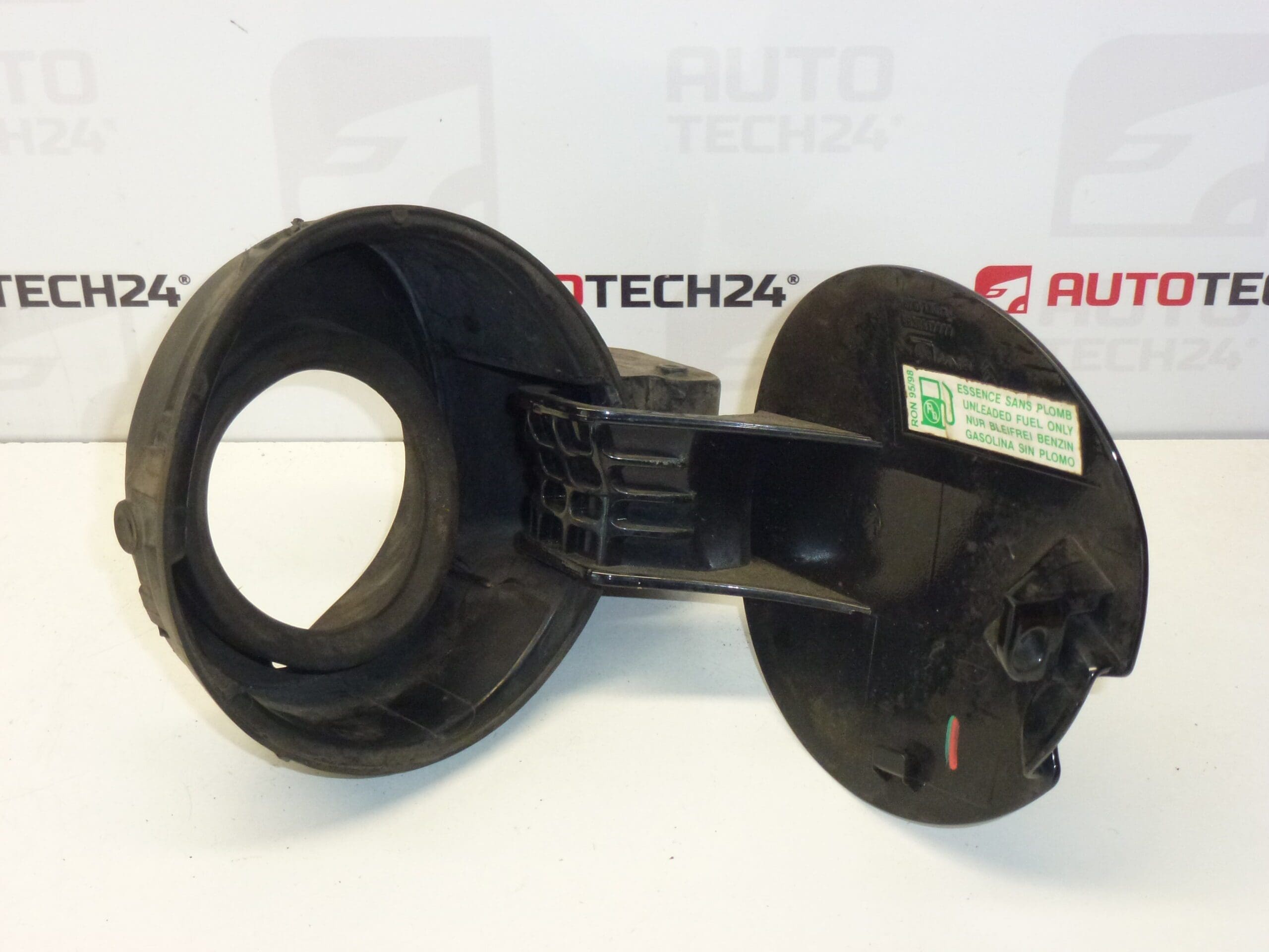 Čep rezervoara Citroën C4 3 vrata 9650817777 1517C0 EXL - Slika 2