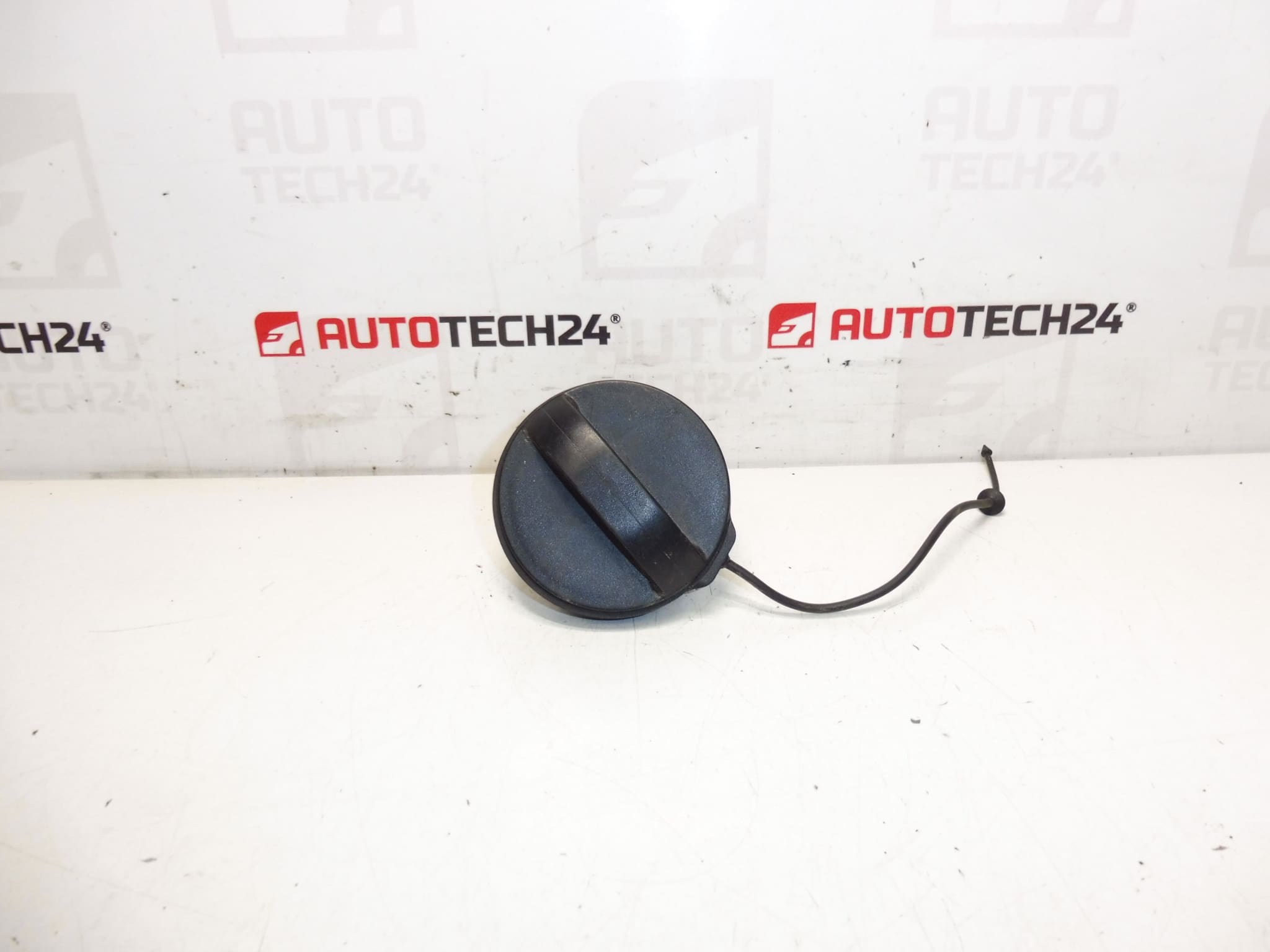 Čep rezervoara Citroën Peugeot 1508N7
