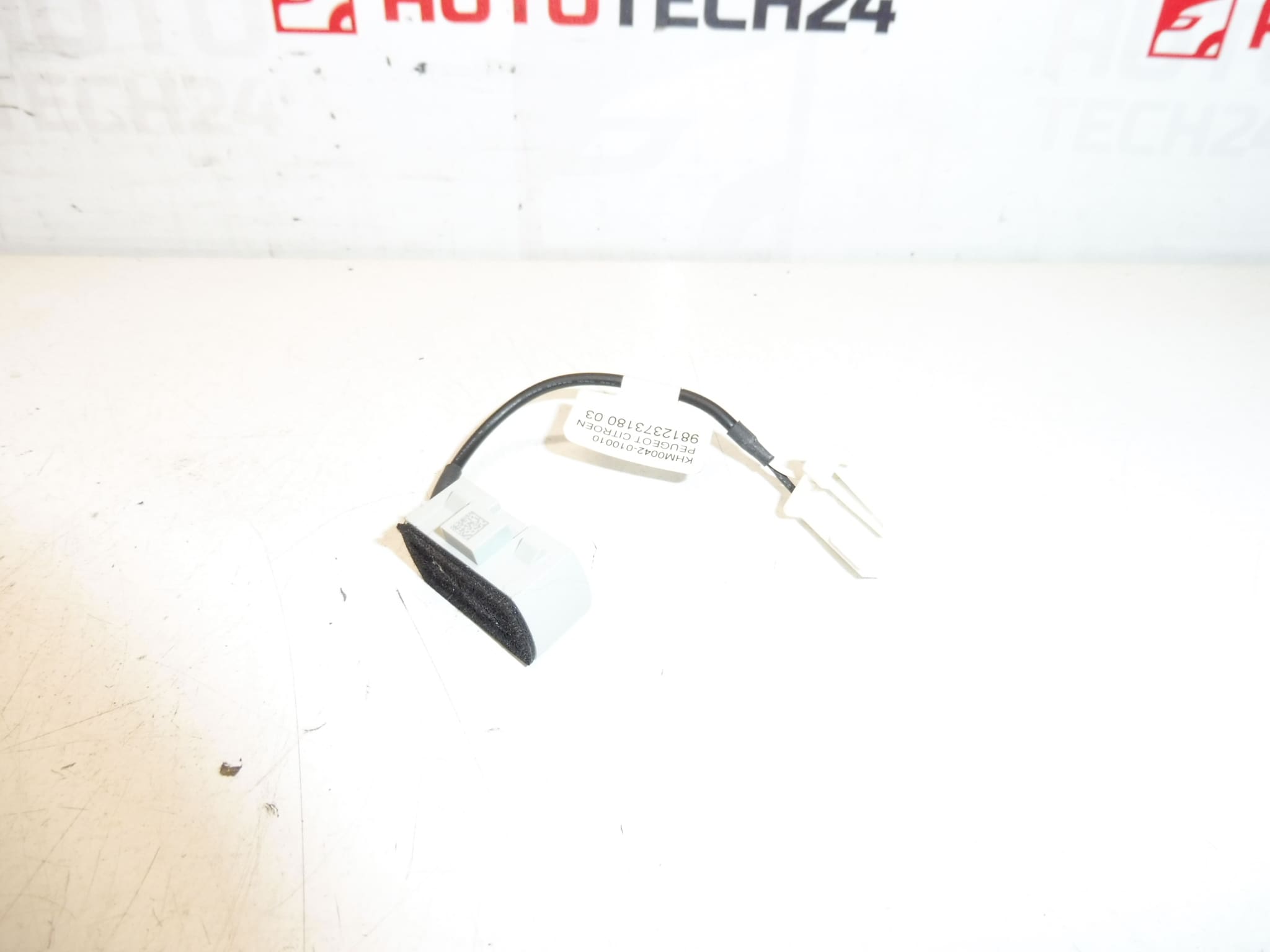 Mikrofon handsfree Citroën Peugeot DS 9812373180 - Slika 2