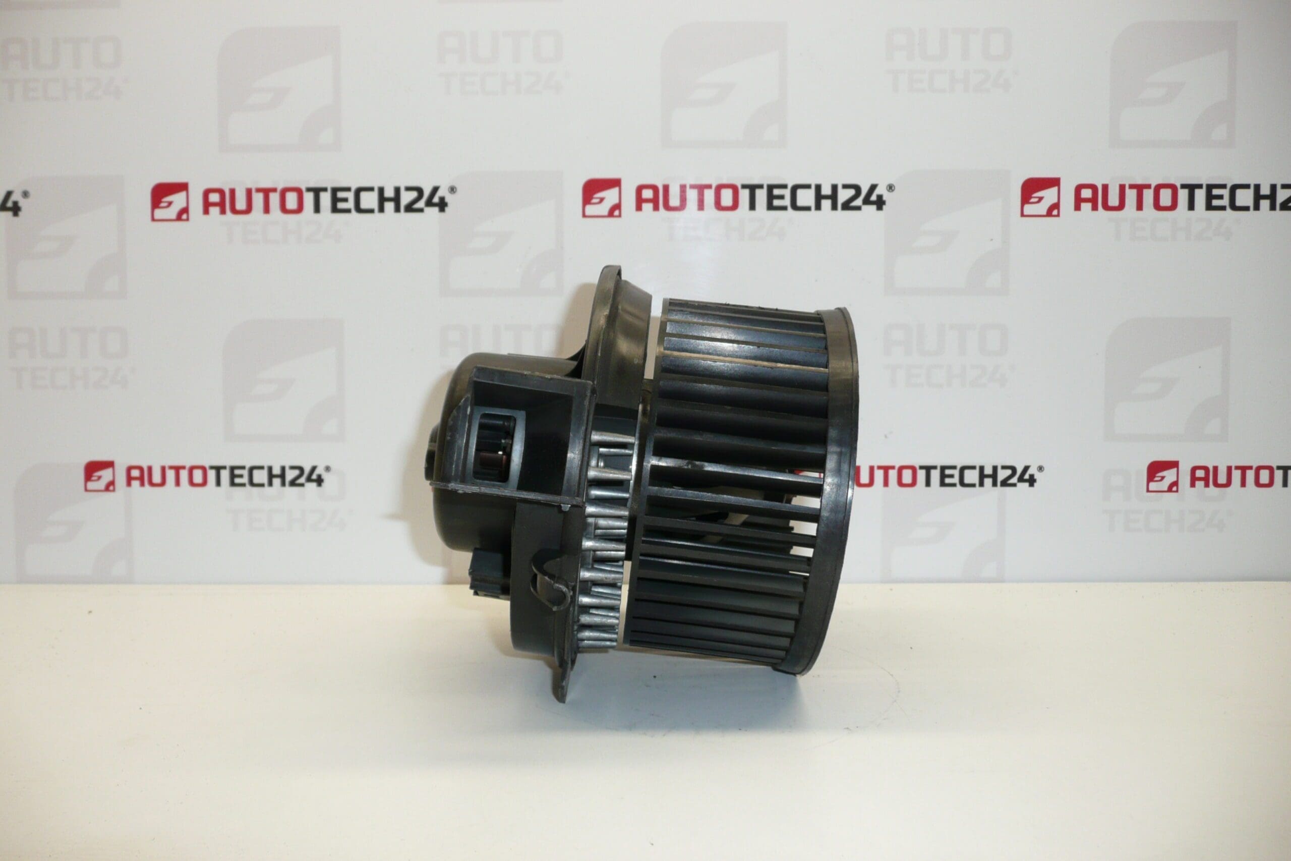 Ventilator grijača Citroën Peugeot 6441K0 - Slika 2