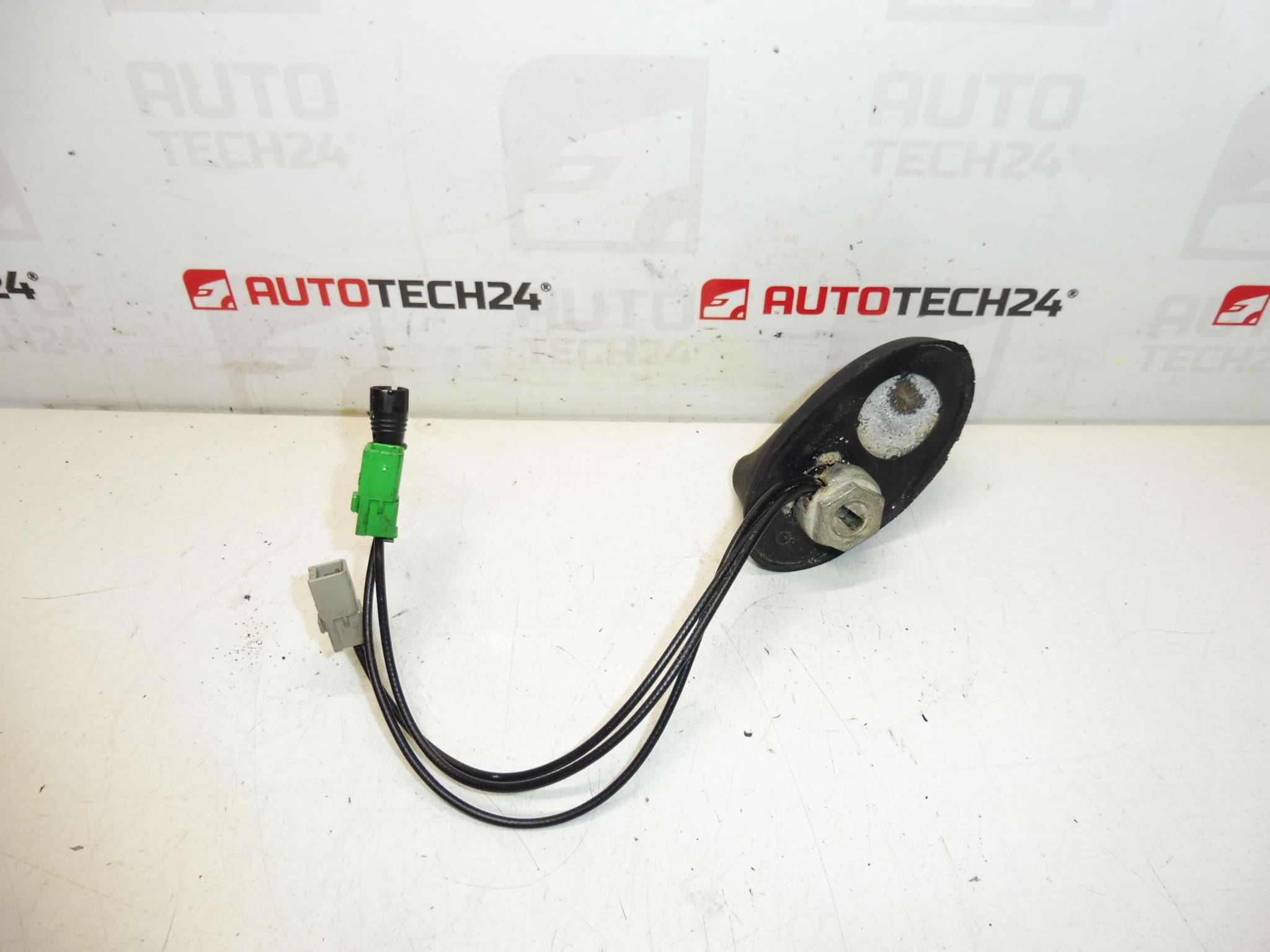 Antena Citroën Peugeot 9650911780 6561HG - Slika 2