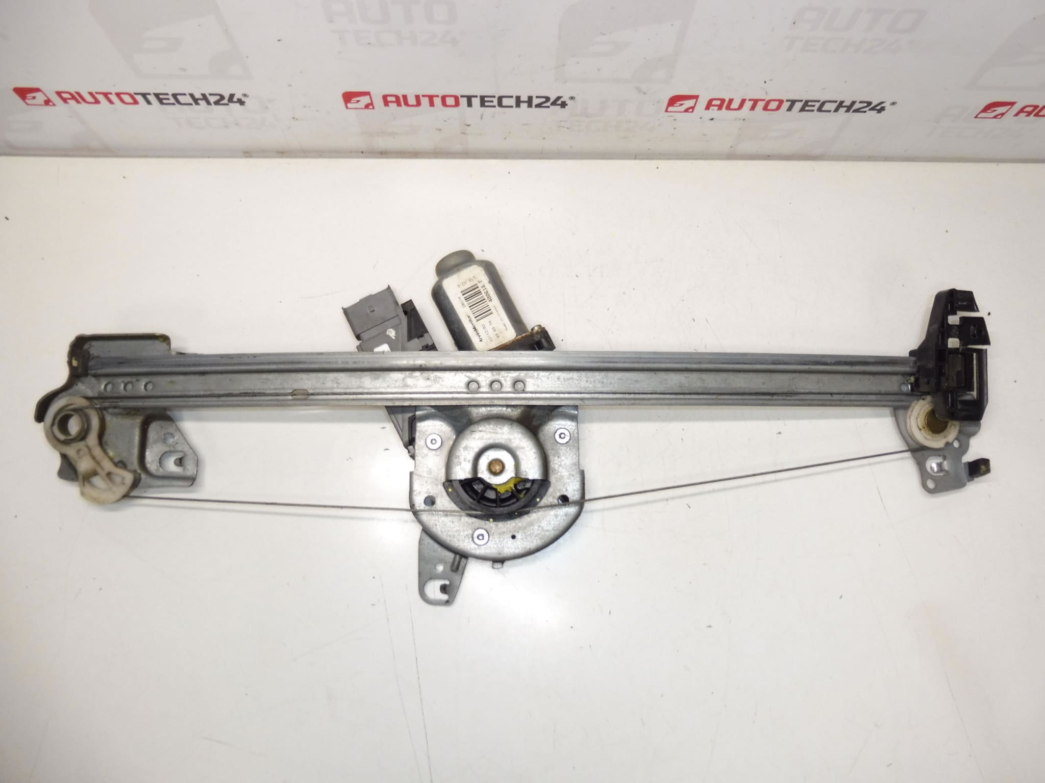 Citroën C3 mehanizam za uvlačenje prednjeg desnog prozora 400618 9222AP - Slika 2