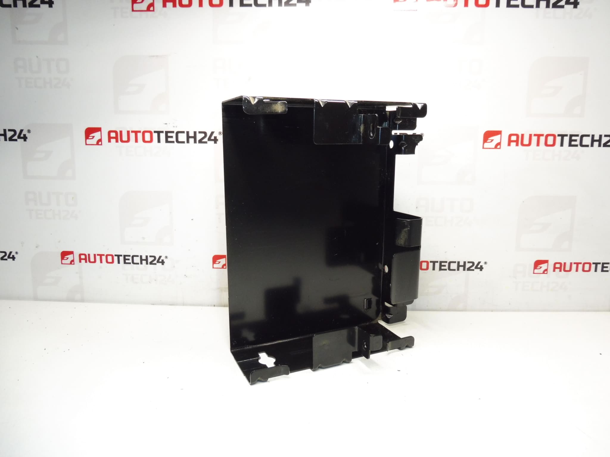 Držač CD izmjenjivača Clarion Citroën C5 6560Q4