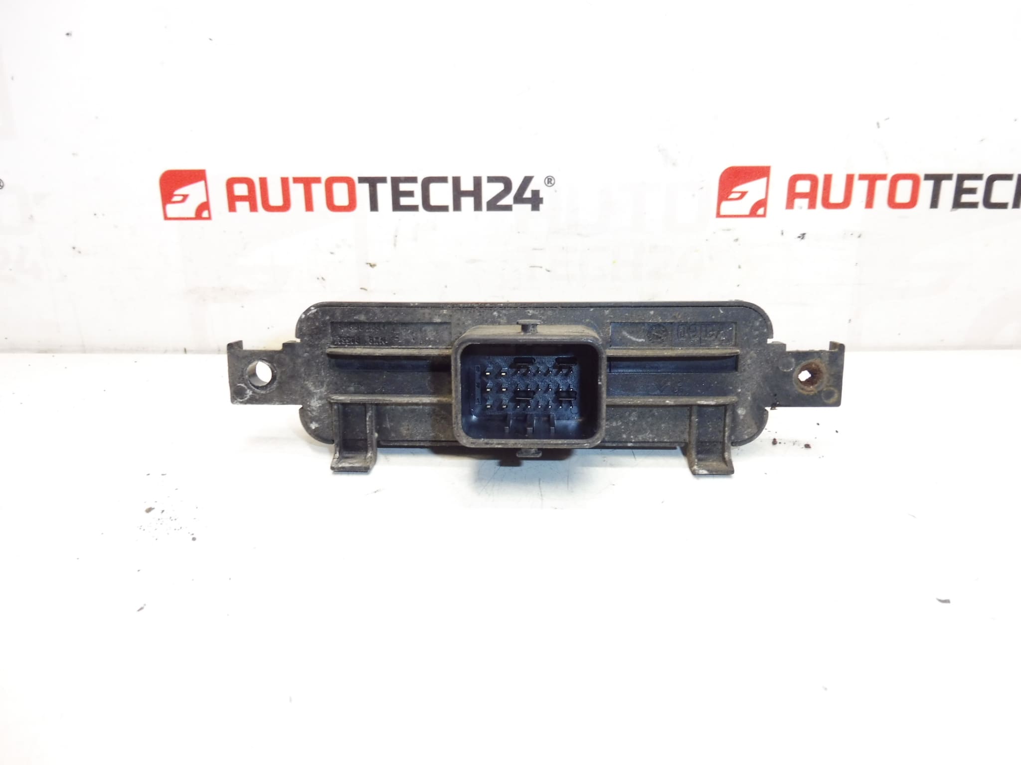 Kontrolna jedinica svjetla Valeo Citroën Peugeot 9658054280 6224K8 - Slika 2