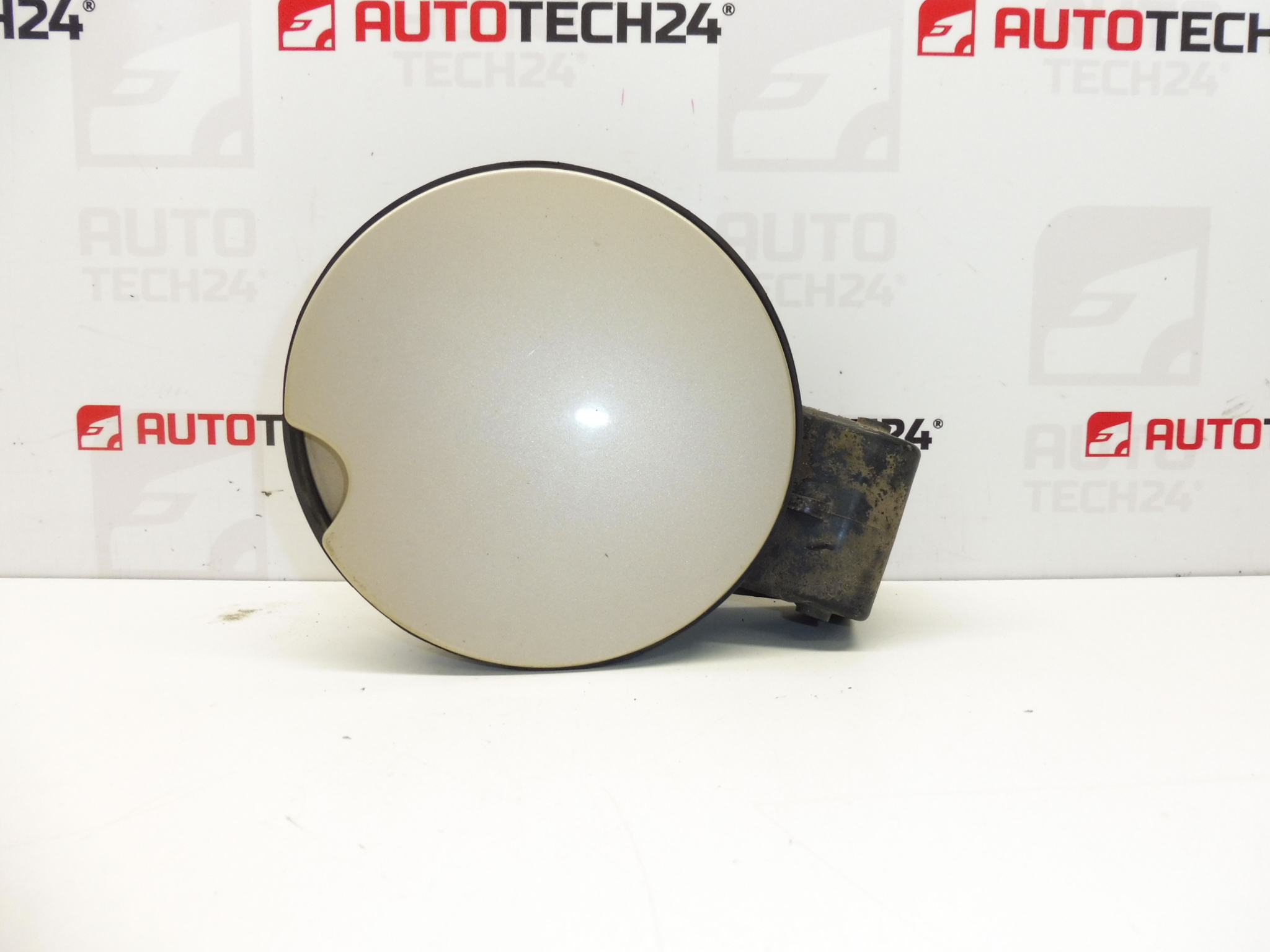 Poklopac vrata spremnika goriva Citroën C4 5 vrata 9650573477 1517C1 KCW