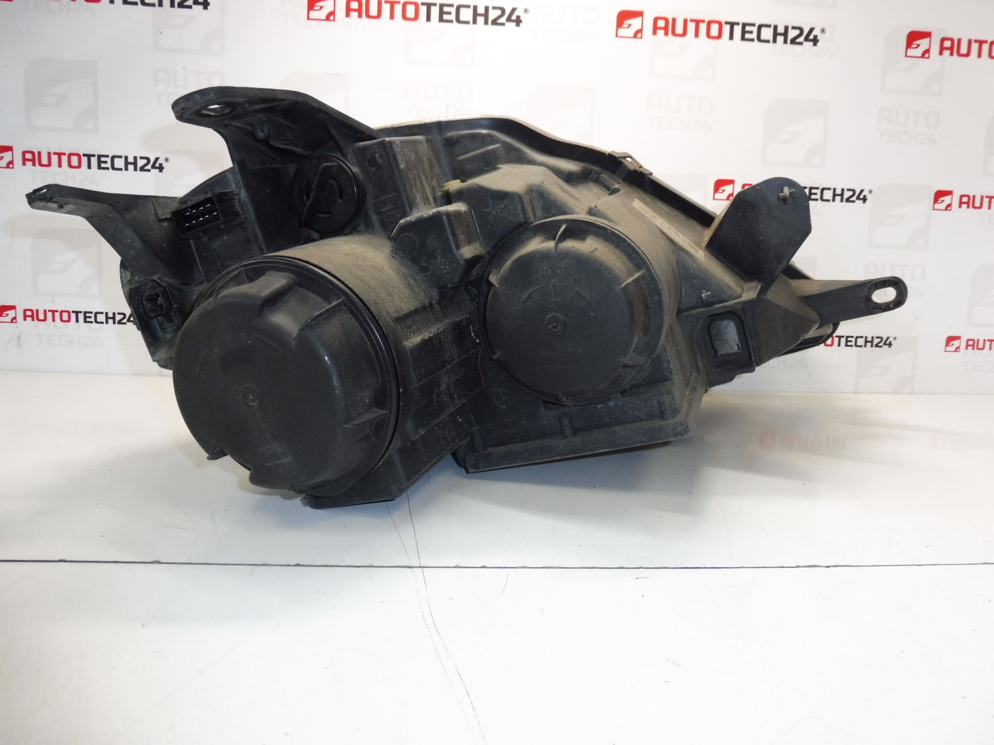 Lijevo prednje Xenon svjetlo Citroën C8 1494320080 89006373 620816 - Slika 2