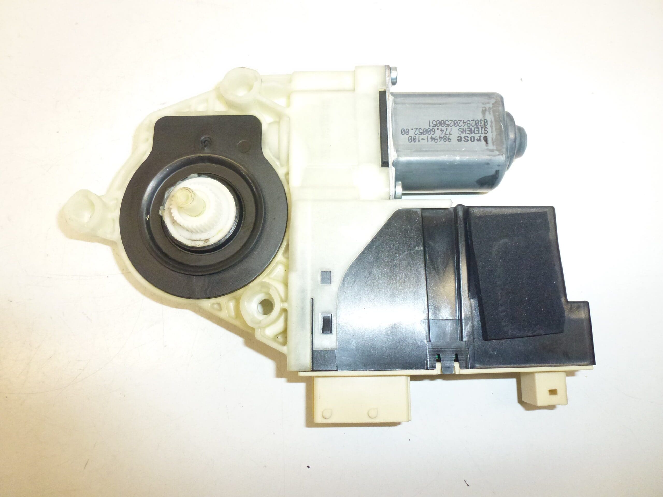 Elektromotor za podizanje lijevog prednjeg prozora Citroën C4 9681575280 9221AW