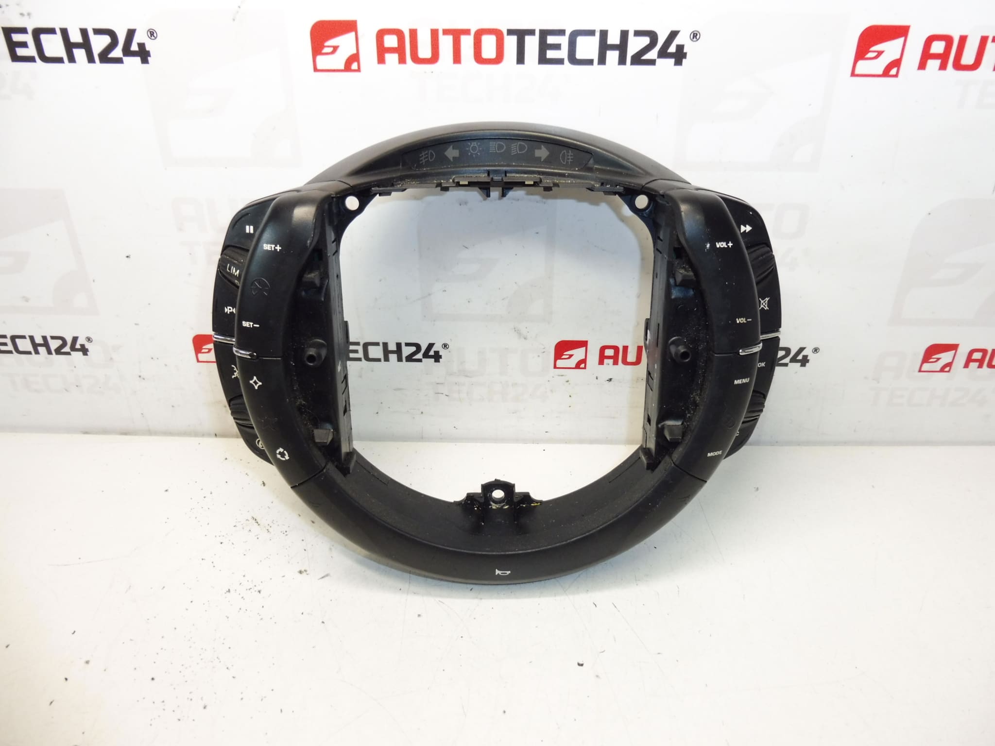 Komande na volanu Citroën C4 i Picasso 96624941ZD 6242Y9