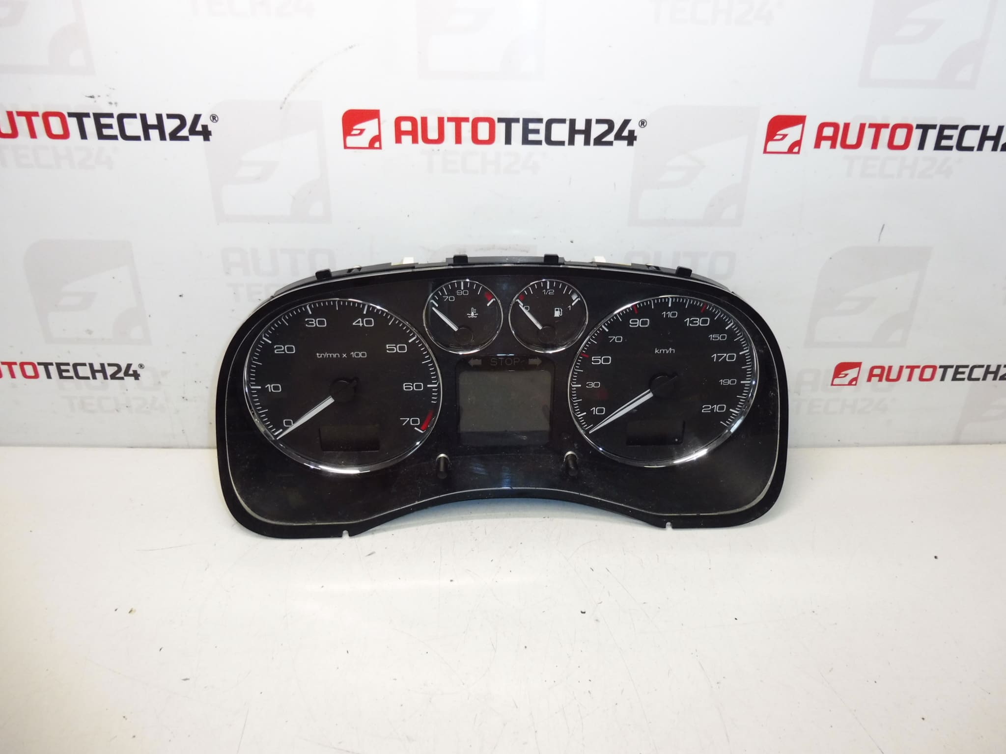 Brzinomjer 190000 km Peugeot 307 automatik 9654485180