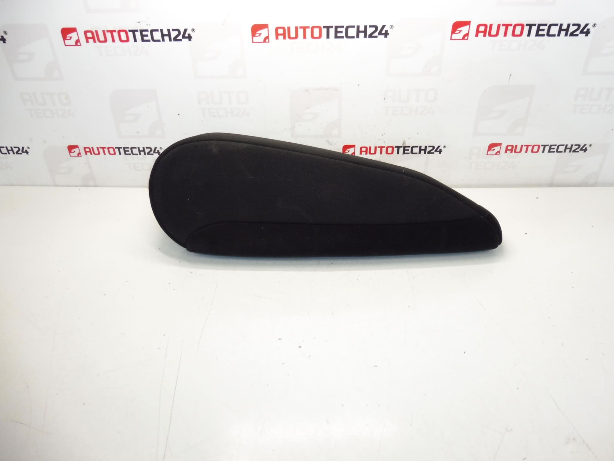 Naslon za ruke suvozača Citroën C4 Picasso 8830PZ