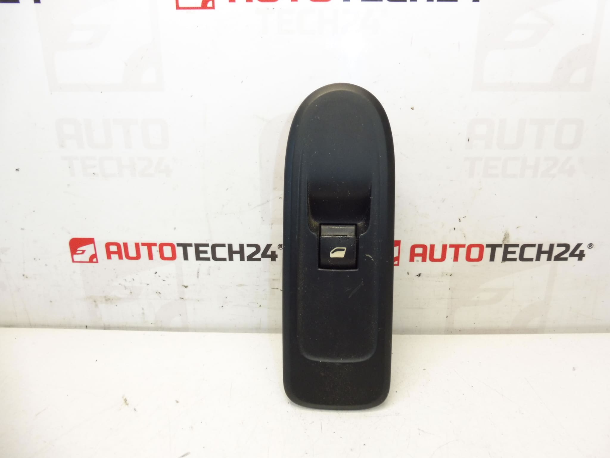 Podizač prozora Citroën C3 II (A51) 96637533XT 6490CG