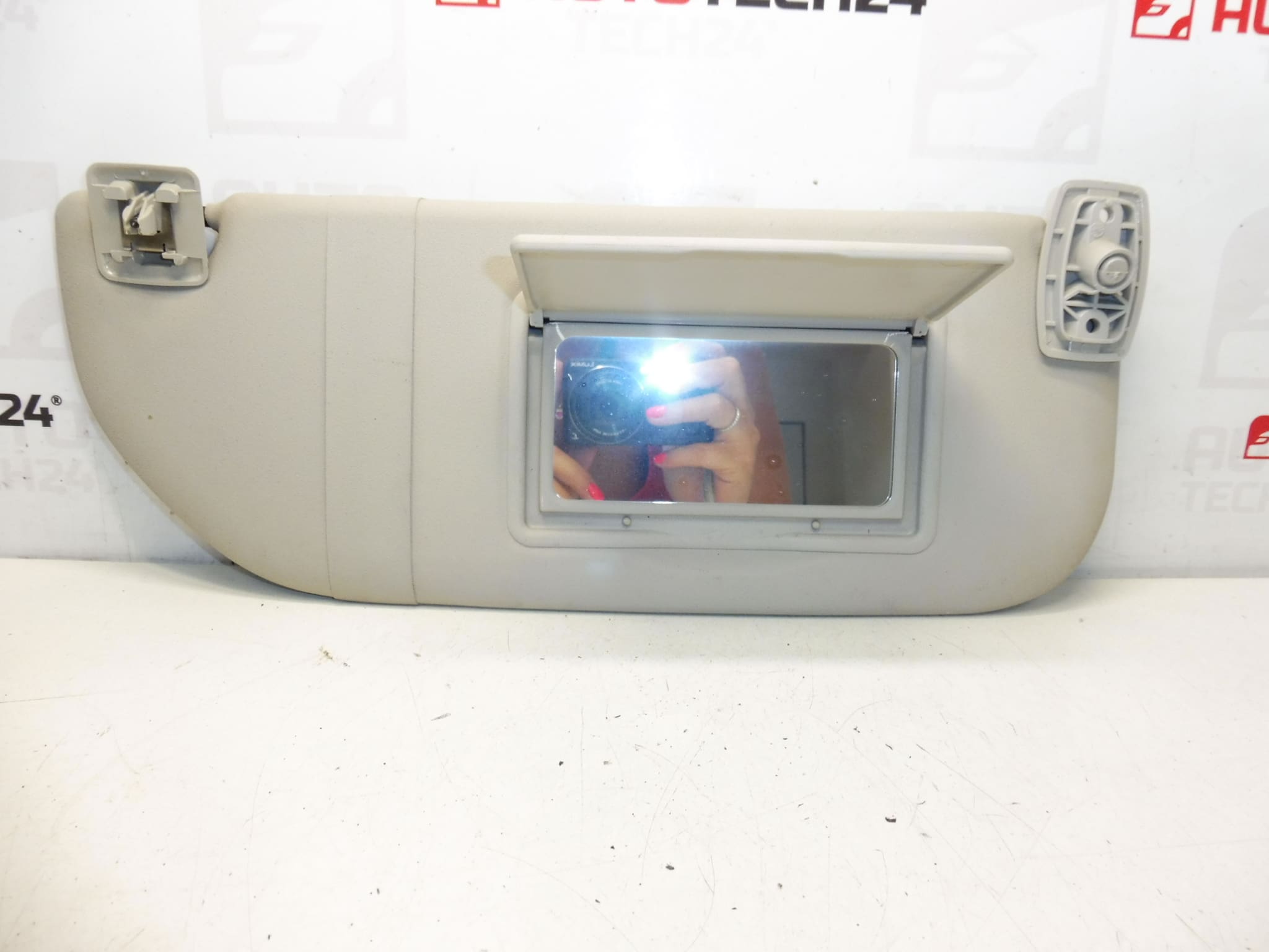 Sjenilo za suvozača Citroën C3 A51 8163HV 16121658BJ - Slika 2