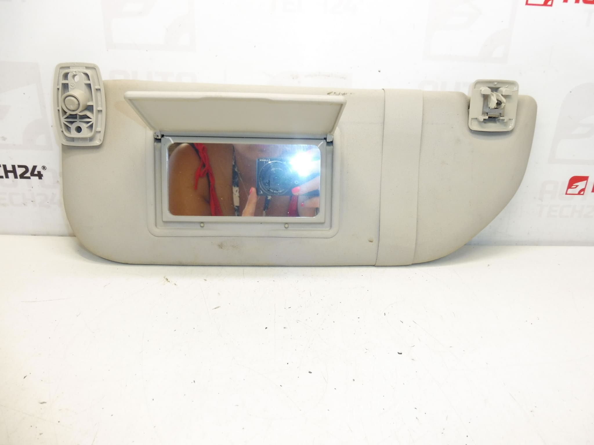 Sjenilo vozača Citroën C3 A51 8163HV 16121658BJ - Slika 2