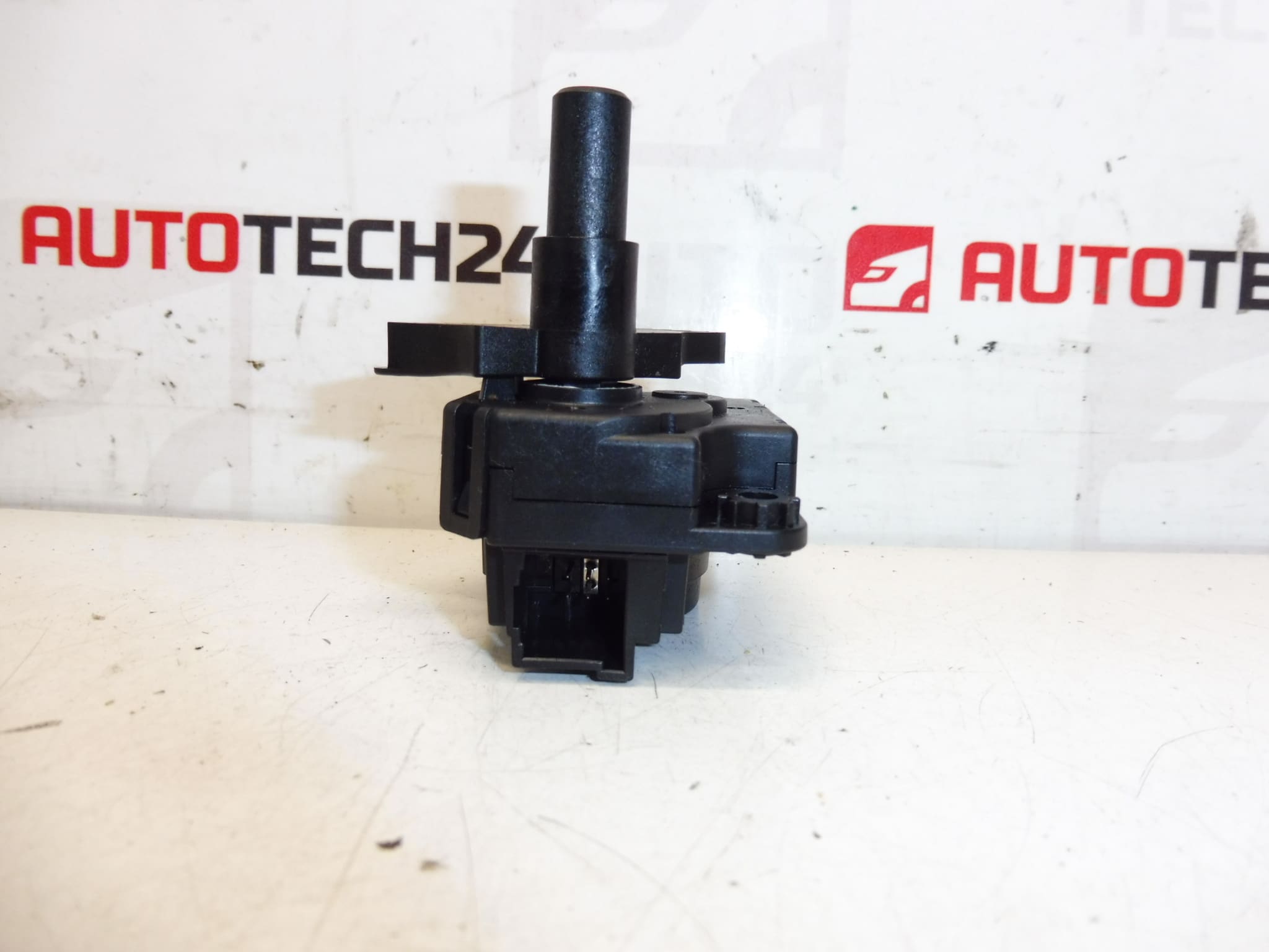 Servo motor grijanja BEHR Citroën Z5509001 2706148A 647995 - Slika 2