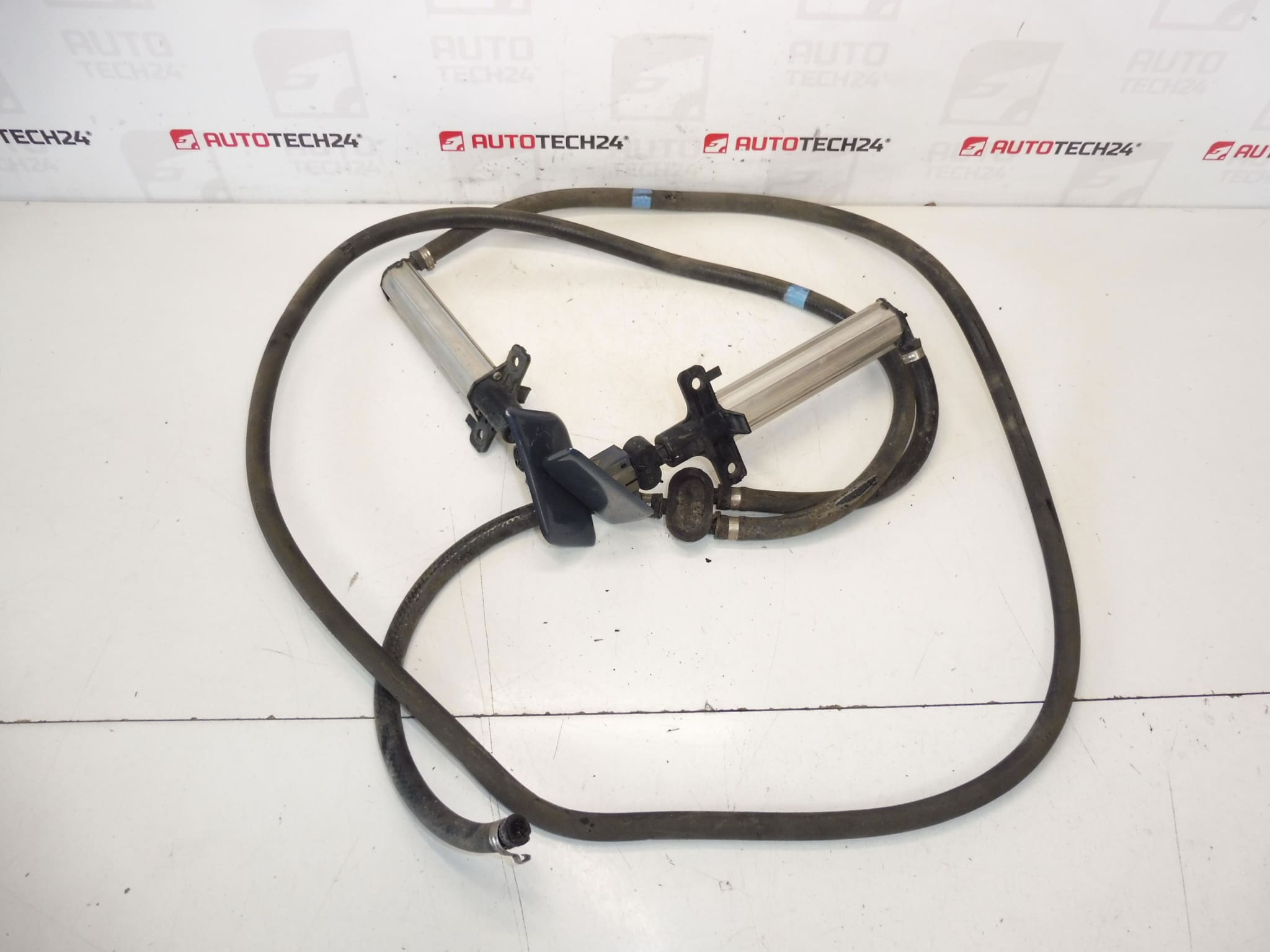 KGQC komplet mlaznica Citroën C4 Picasso 6438T4 6438T5 7414SG