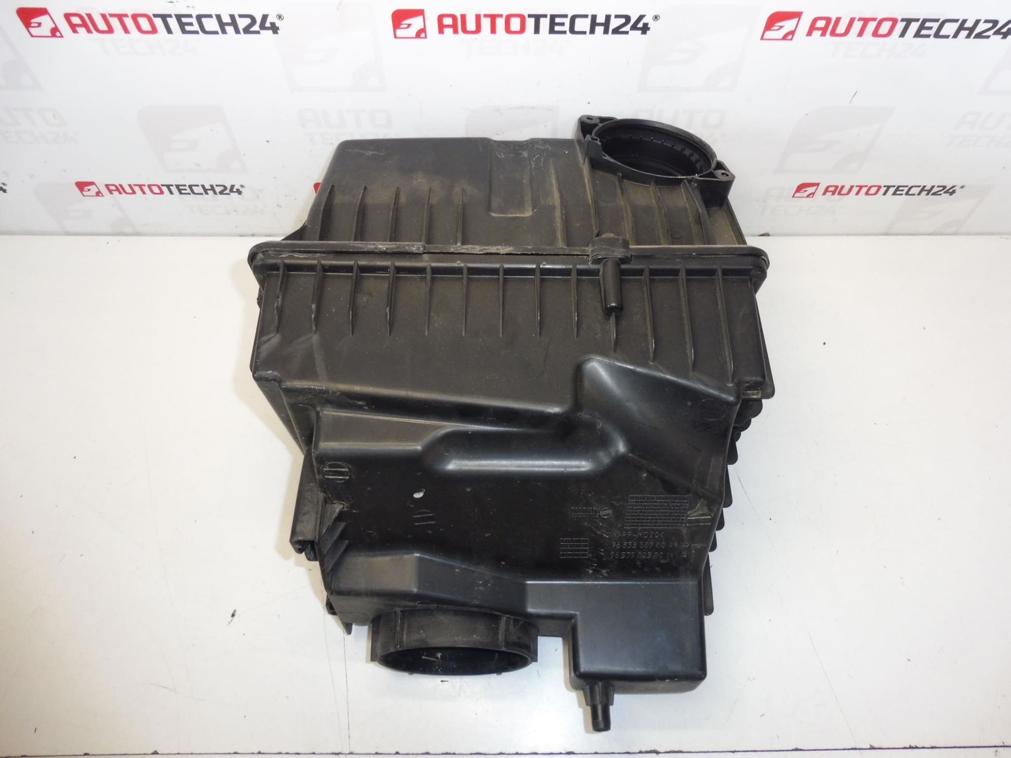 Kutija filtra Citroën Peugeot 2.0 HDI 9653388980 1420Q2 - Slika 2
