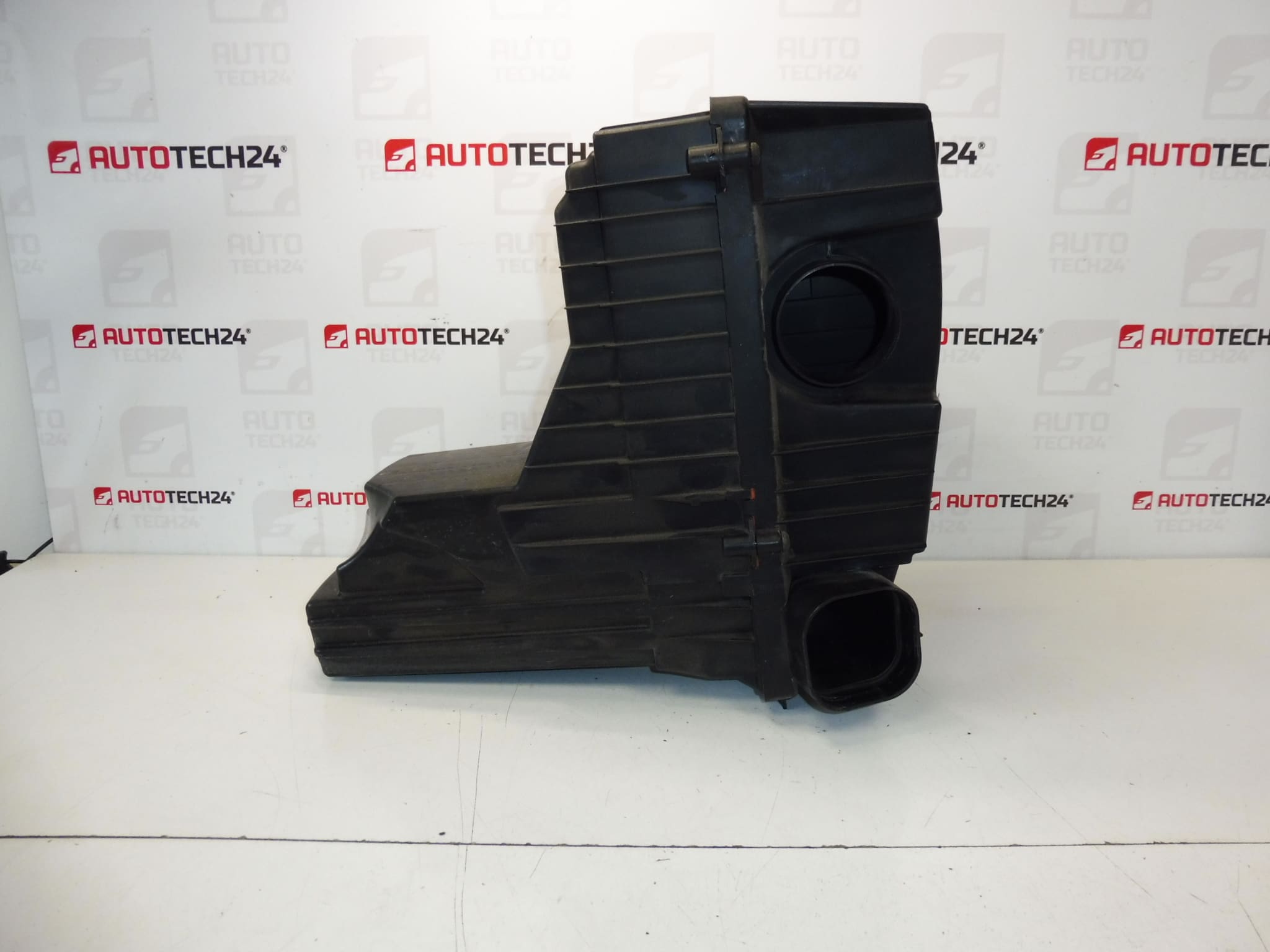 Kutija filtera Citroën Peugeot 2.0 i 9646767780 1427J9