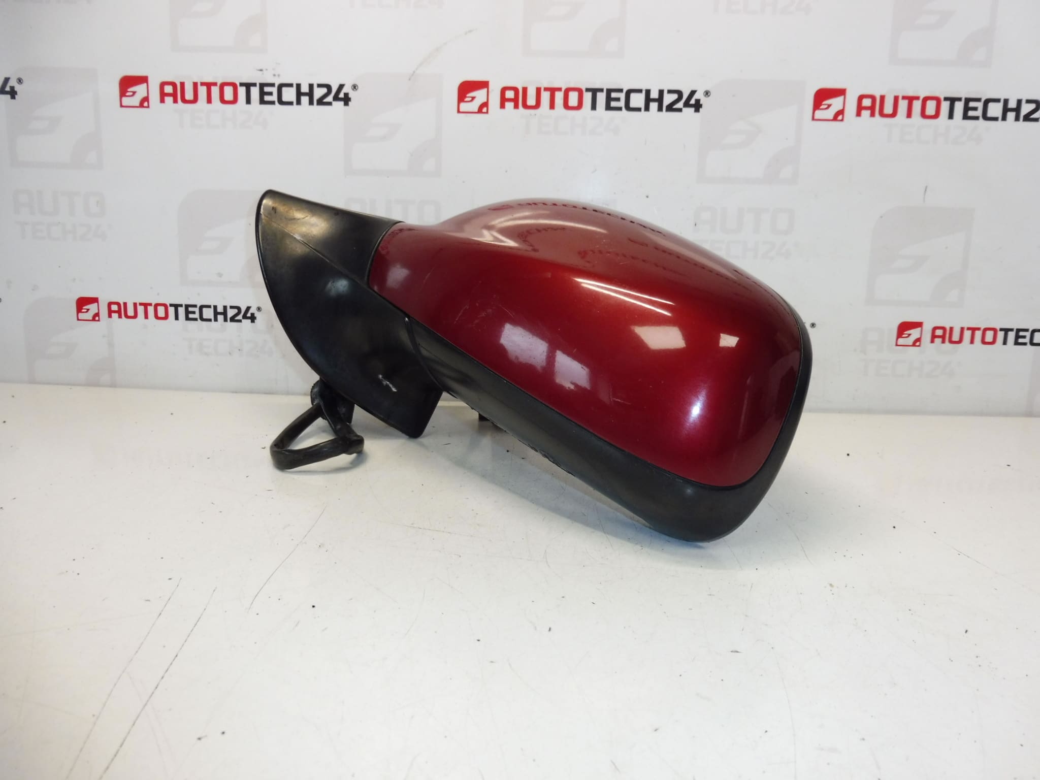 Lijevi retrovizor EKQD Peugeot 407 96456984XT 8149 VG
