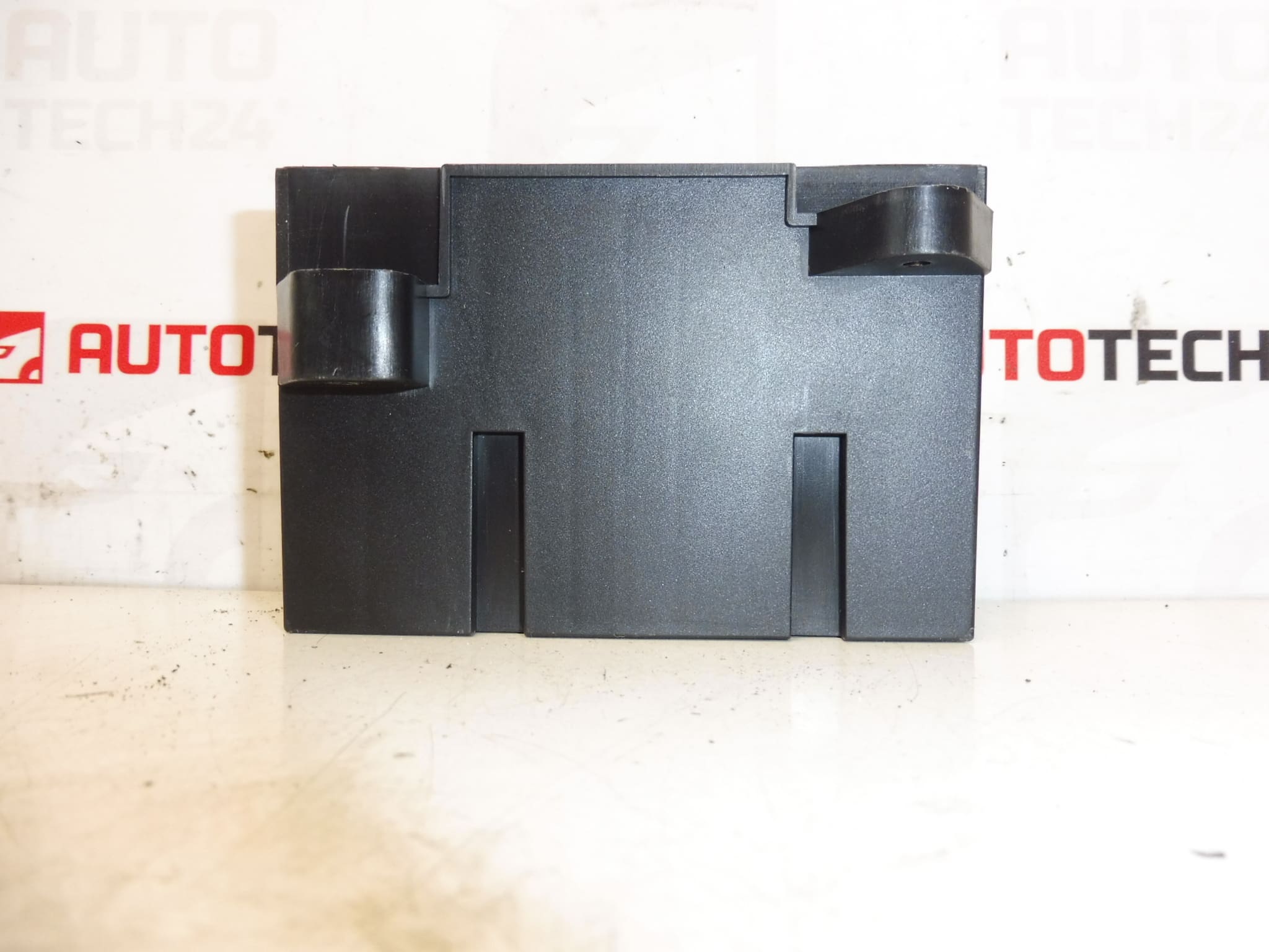 Upravljačka jedinica klimatizacije Citroën C4 Picasso 9665811880 - Slika 2