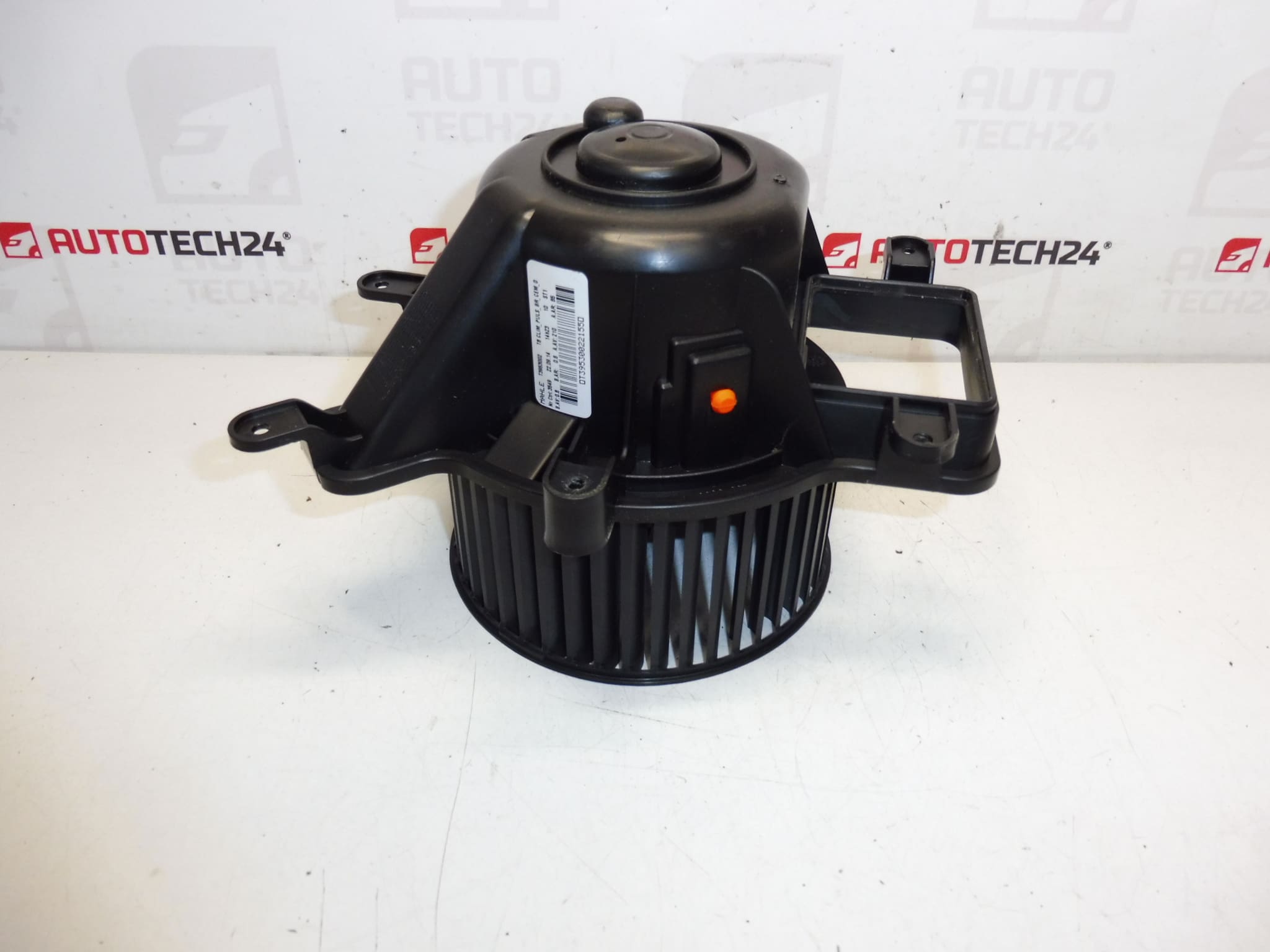 Ventilator grijača Peugeot 3008 5008 T3953002 1606389380