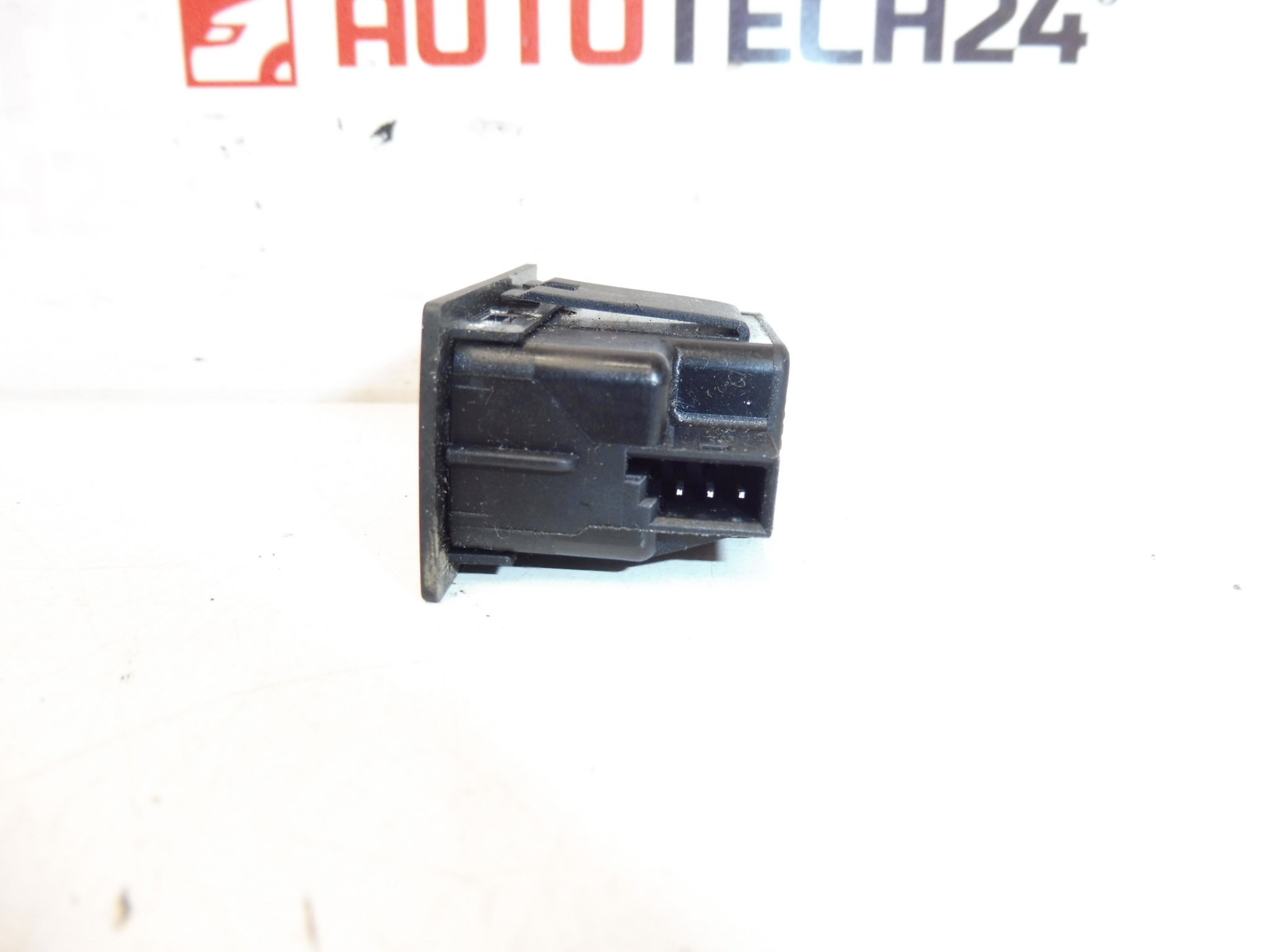 Citroën Peugeot 96637502XT 8906KQ kontrola sjedala
