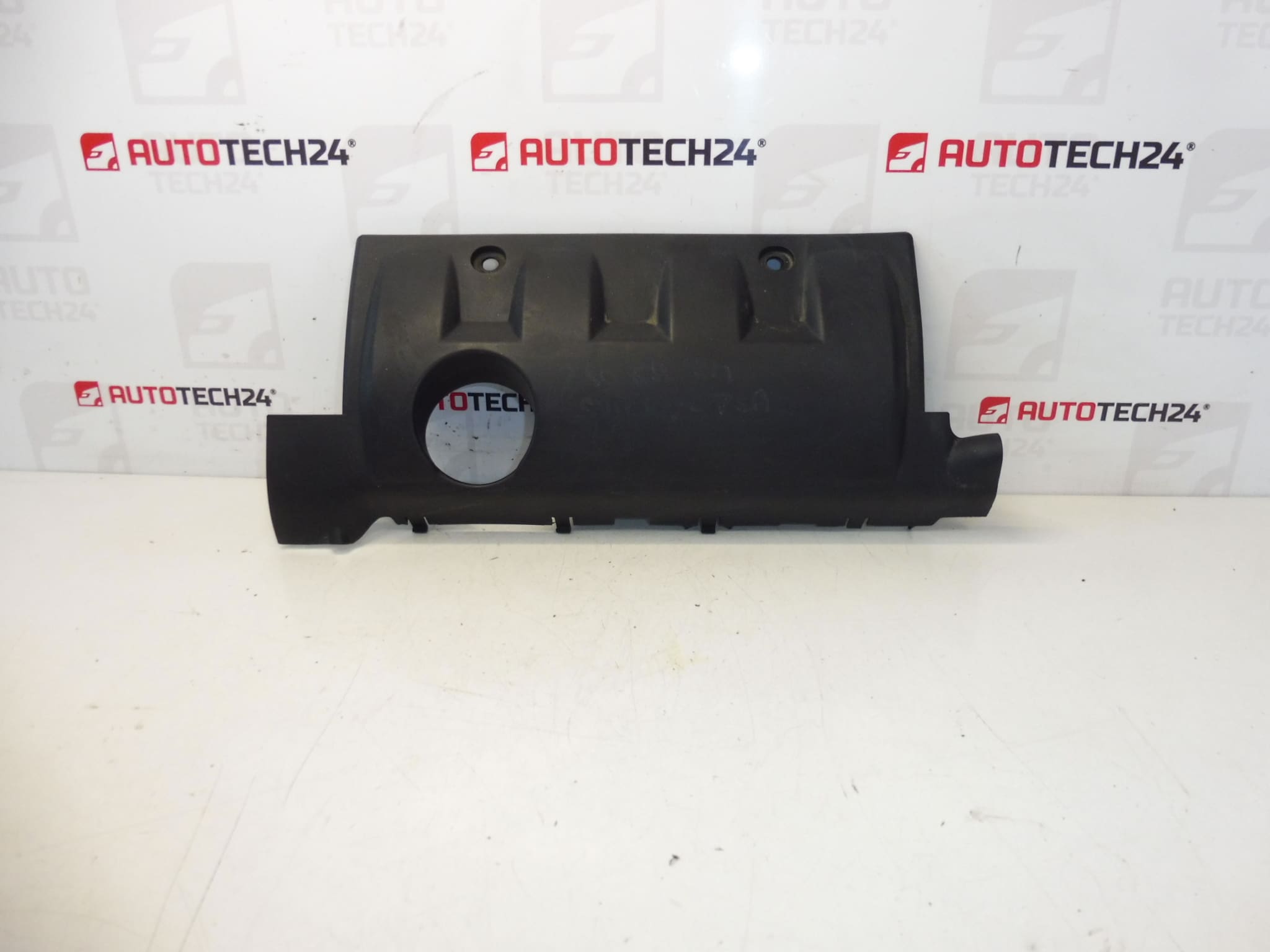 Poklopac motora VTI Citroen Peugeot 013789