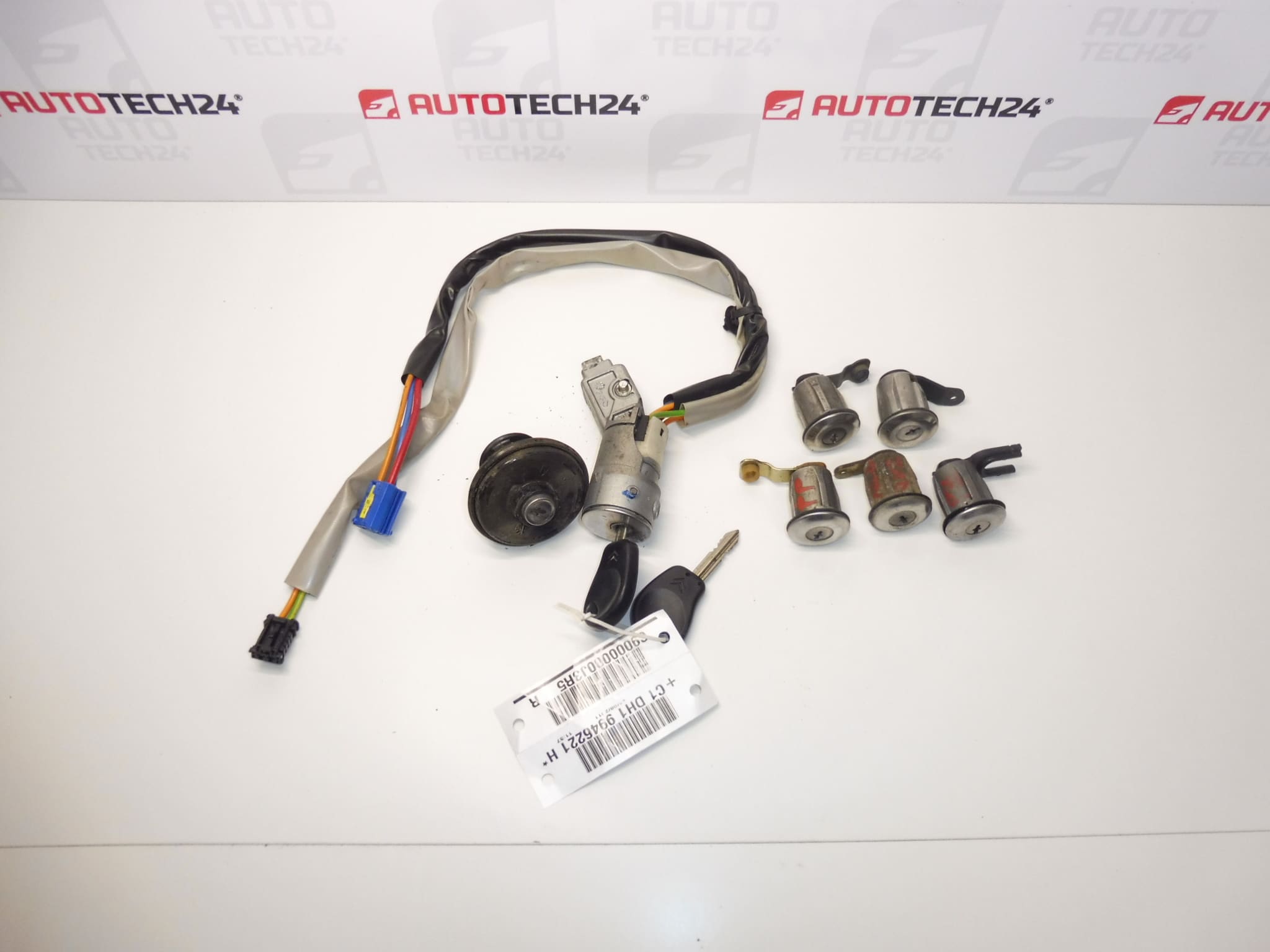 Komplet brava + 2x ključ Citroën Berlingo II 4162CF