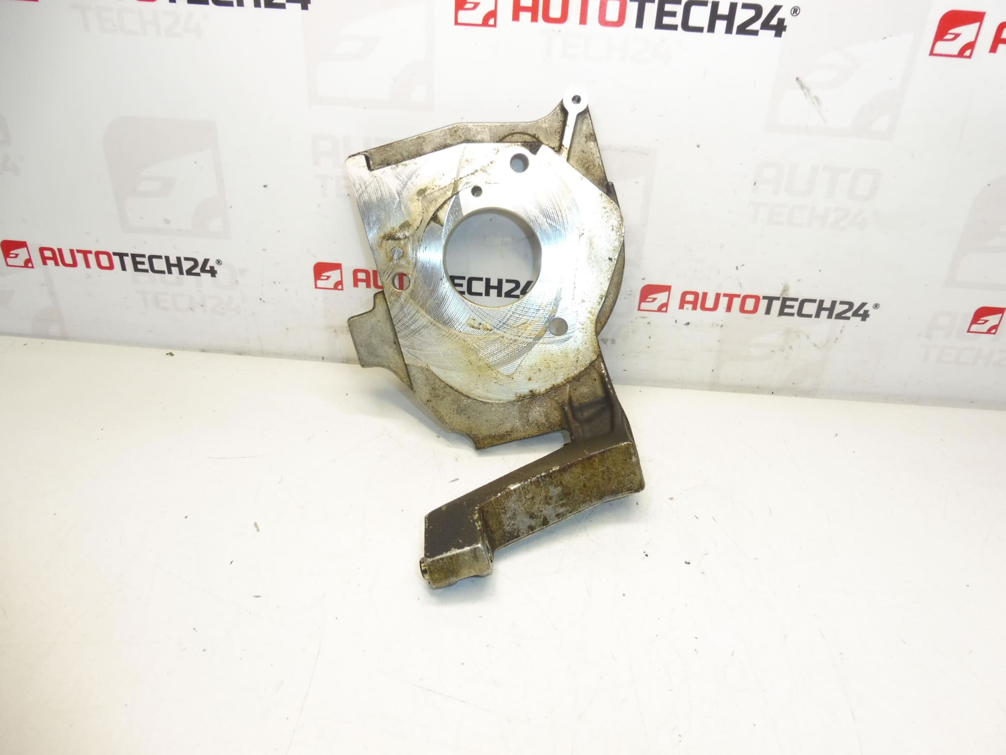 Držač pumpe za ubrizgavanje 1.4 1.6 HDI 9654959880 192665