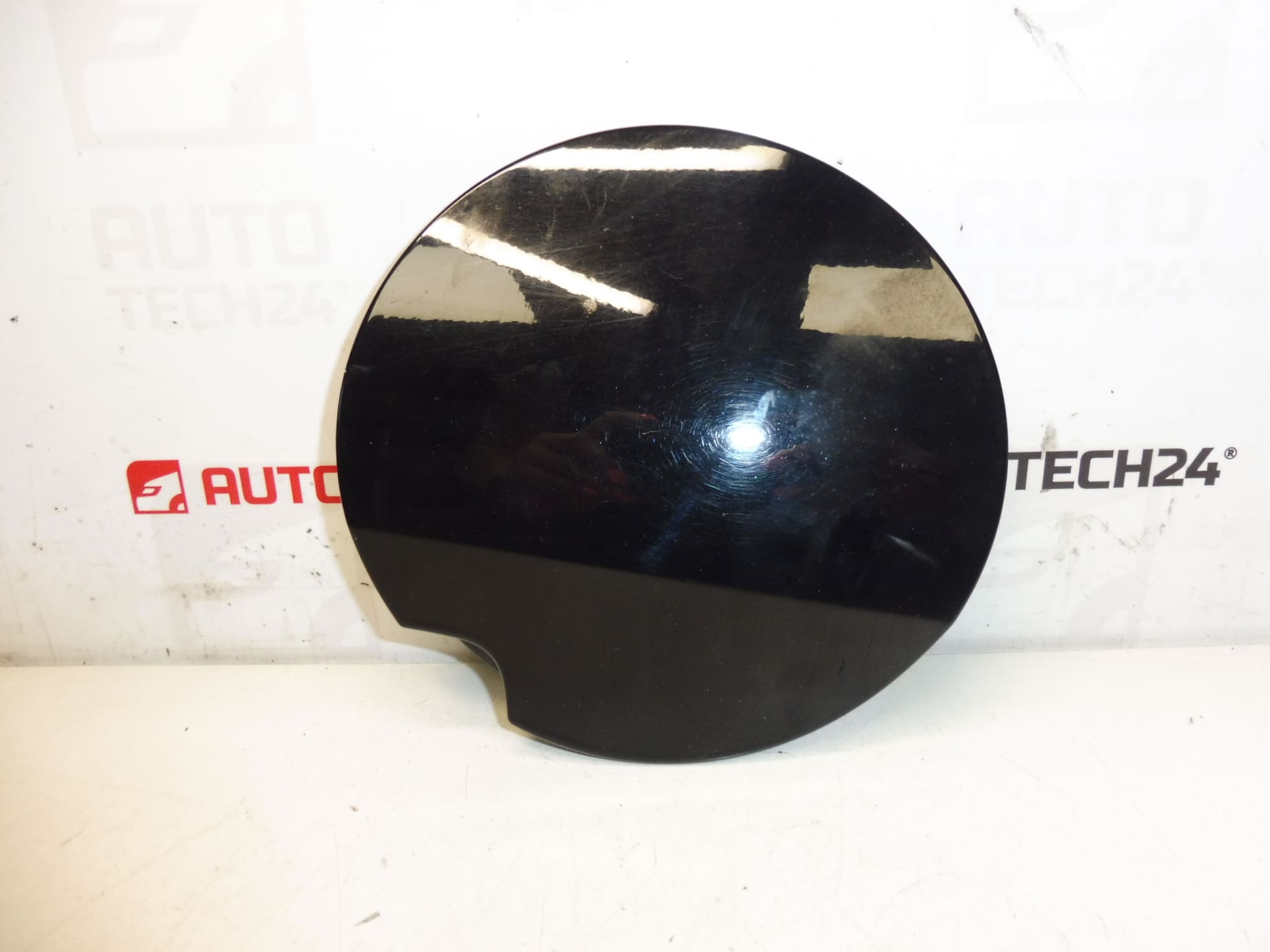 Poklopac poklopca rezervoara KTVD Peugeot 308 9681632777 1517G5