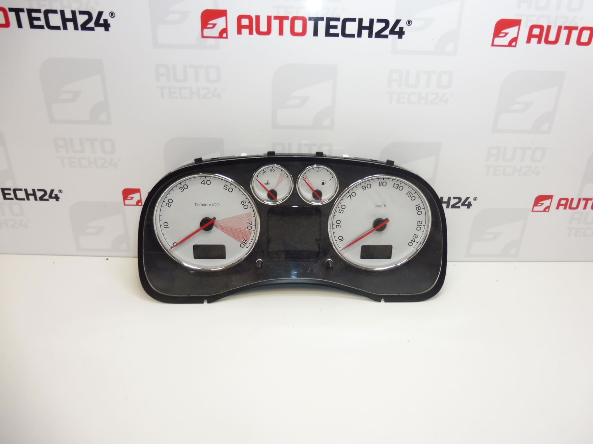 Tahometar Peugeot 307 252.000 km 9648629680 6103J6