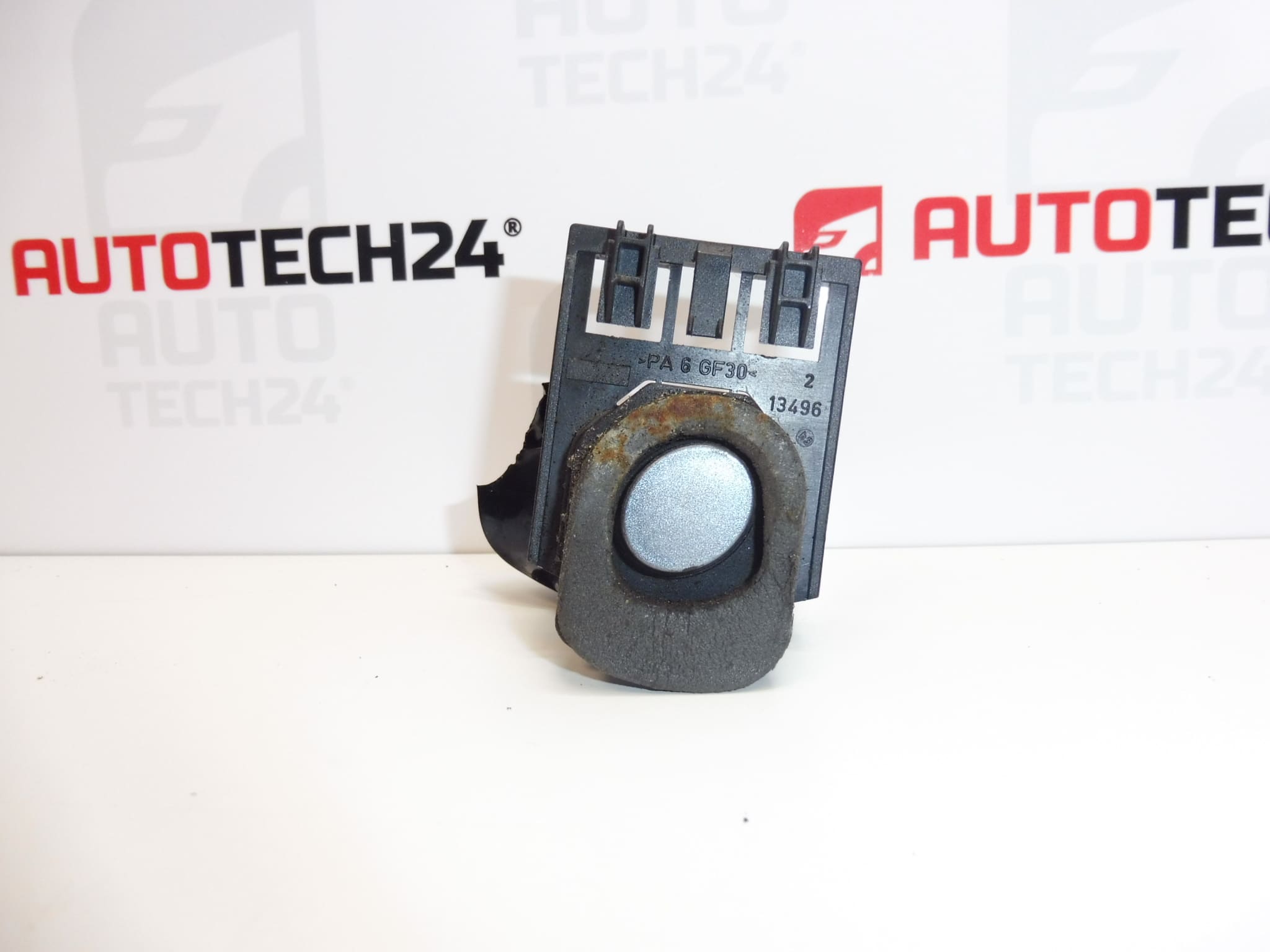 Tipka prtljažnika EZWD Peugeot 307 CC 9632343580 872559